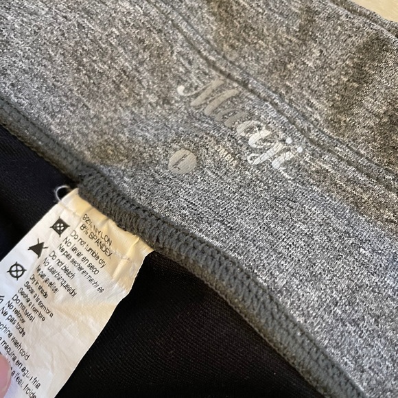 Maaji Workout Leggings - Picture 3 of 4
